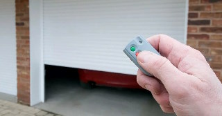 Купить автоматику для рулонных ворот Ялта, цена от 2784 руб.